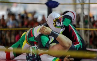 Cierran festejos del Día de la Niñez con lucha libre en Chimalhuacán