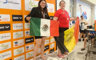 Conquista nadadora izcallense medallas en campeonato mundial