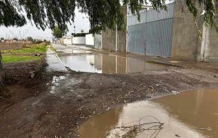 Conviven con aguas negras por incumplimientos en Cuautitlán