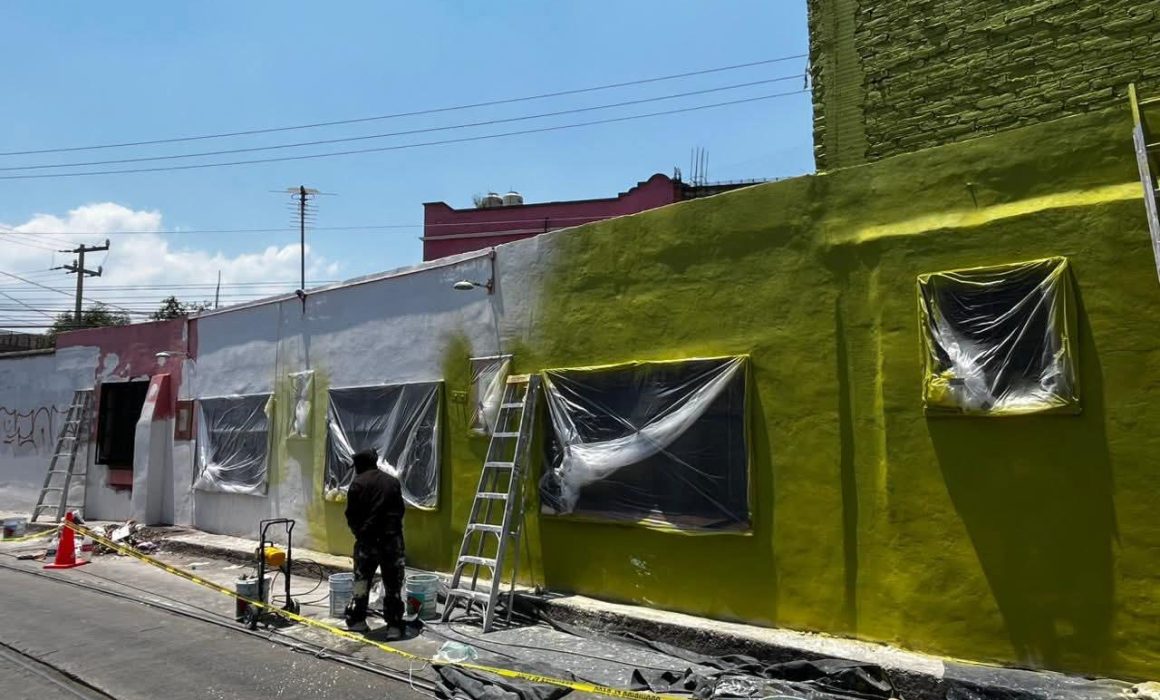 Critican a Nazario por pintar fachadas y no combatir a la inseguridad
