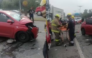 Deja fuerte choque 5 lesionados en la México-Pachuca