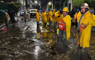 Desbordan ríos de Los Remedios y Hondo; lluvias colapsan Naucalpan