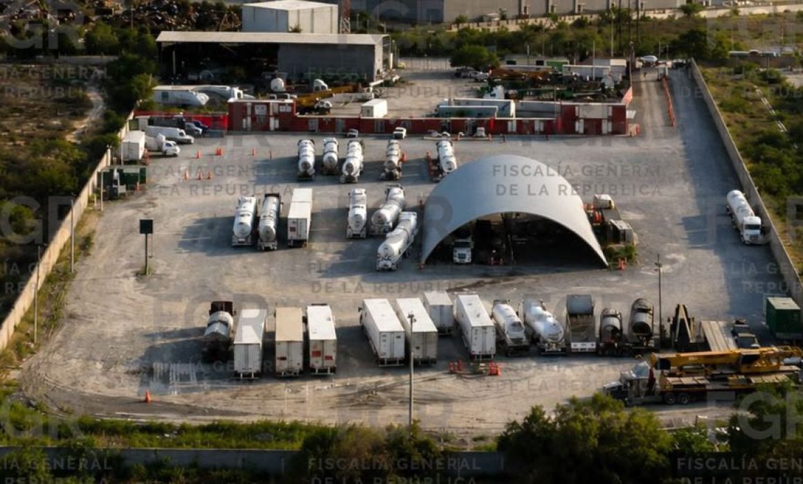 Descubren túnel clandestino conectado a ducto de Pemex en Santa Catarina