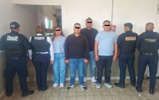 Detienen en Neza a presunta banda dedicada al fraude con tarjetas