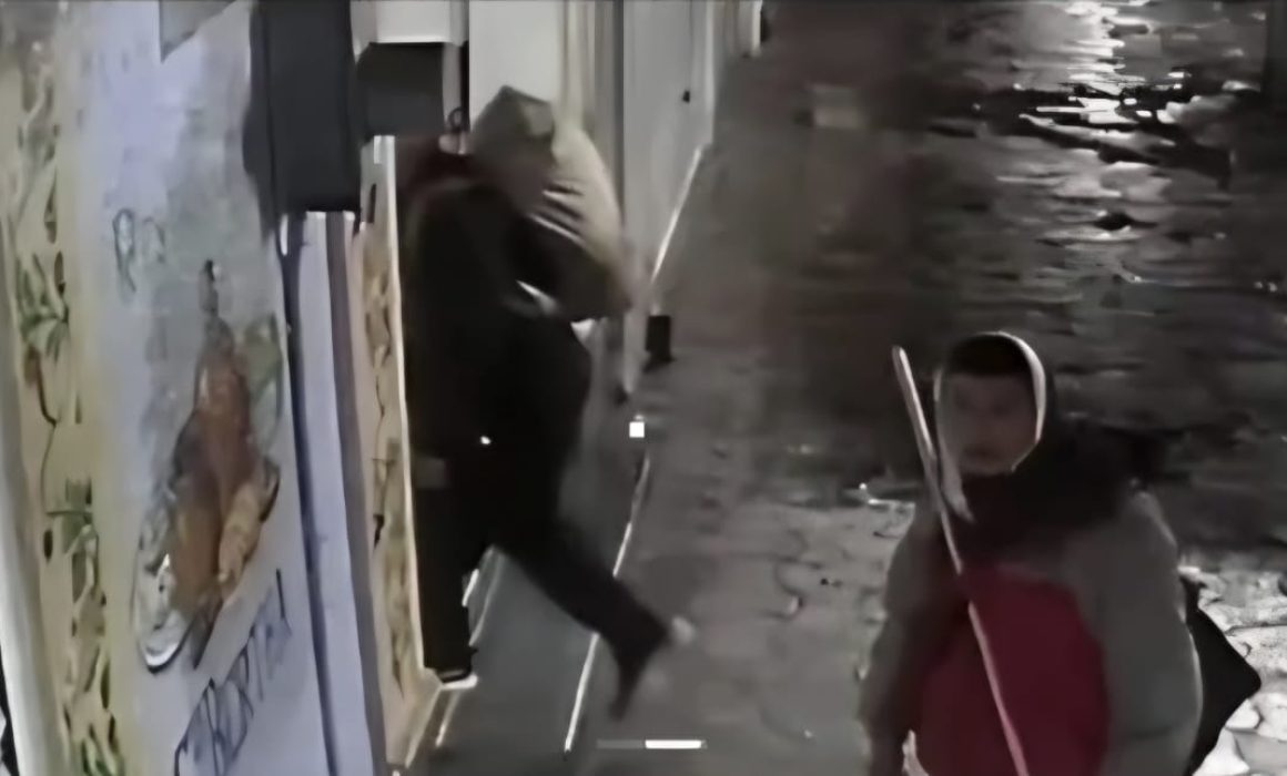 Difunden fotos de presuntos ladrones en Texcoco; los captan infraganti
