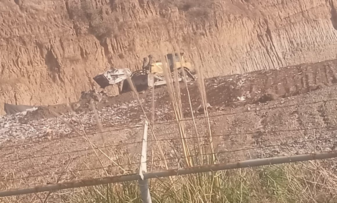 Escala conflicto por basurero en Xonacatlán; queman camión recolector