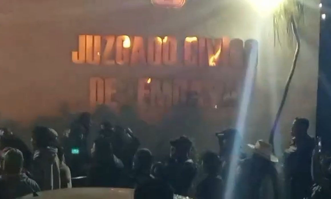 Escalan protestas en Temoaya por falta de agua; registran disturbios