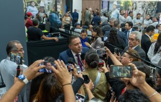 Evade alcalde de Toluca postura sobre bodegas en Independencia
