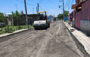 Exhiben abandono en Cuautitlán y ciudadanos rehabilitan calles