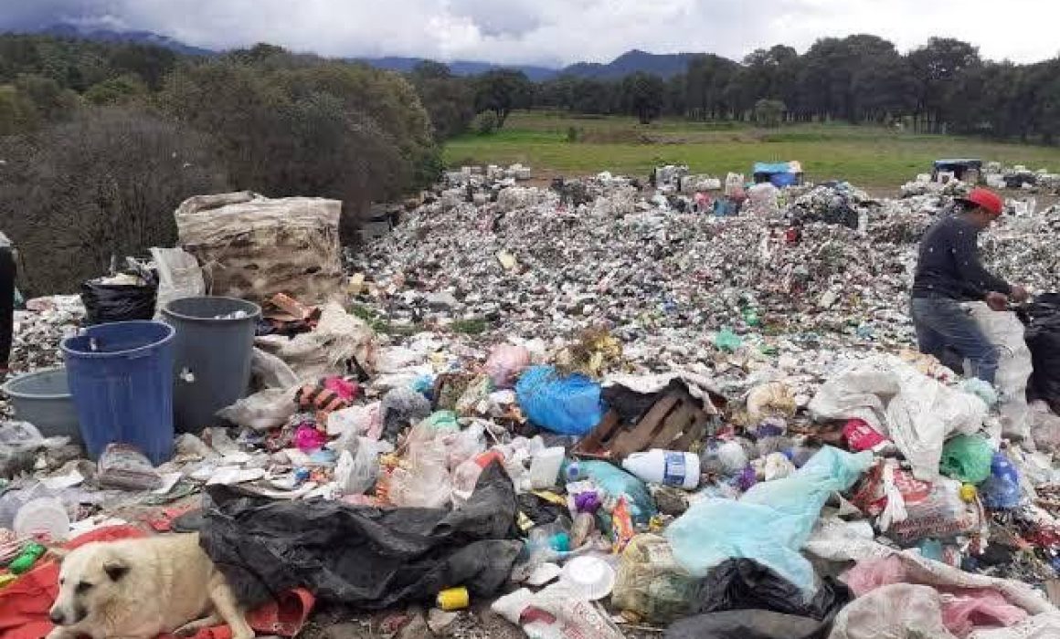 Exigen aclarar destino de residuos tras clausura en Tlalmanalco