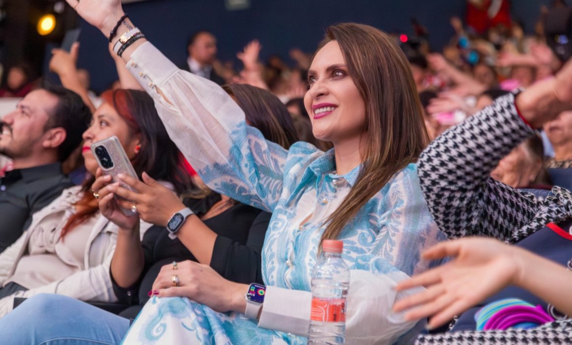 Festeja Tianguistenco a las madres con festival en el Teatro Lupita