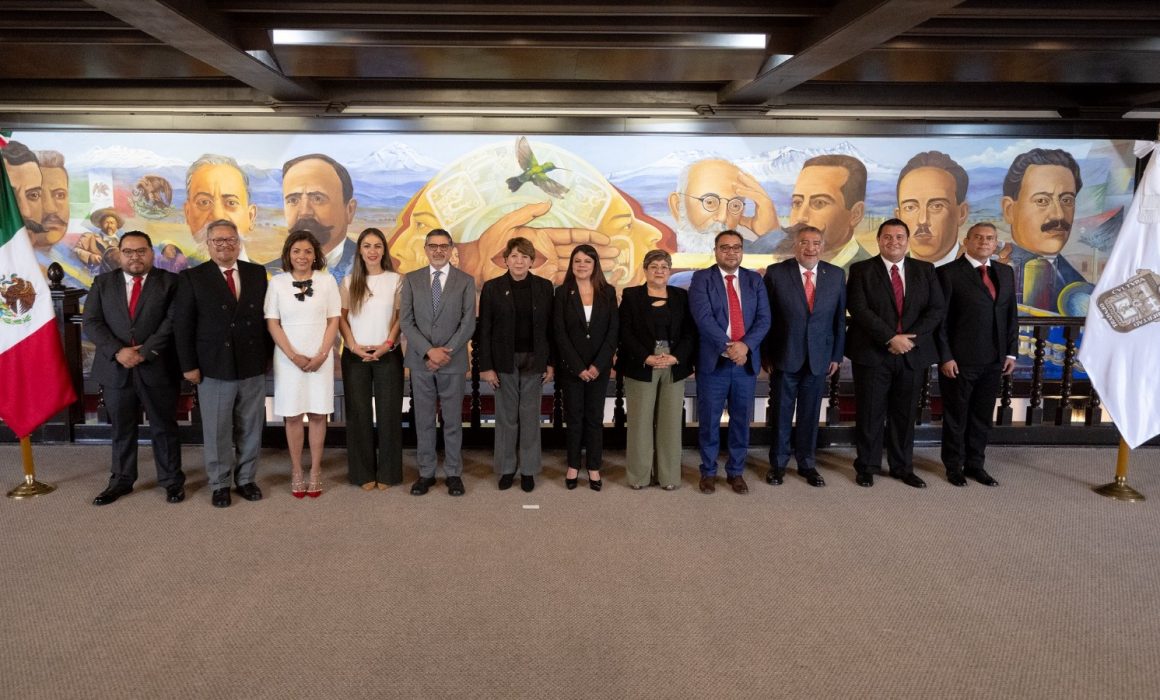 Fortalece Delfina Gómez empleo y movilidad con cambios en su gabinete