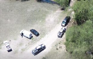 Hallan a mujer sin vida frente a Coppel y crecen críticas en Huehuetoca
