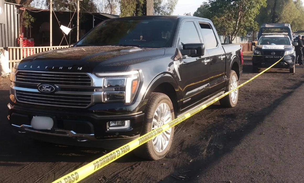Identifican camioneta en Acolman, la robaron a excandidato de Otumba