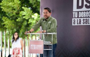 Inaugura Daniel Serrano primera clínica gratuita en Izcalli