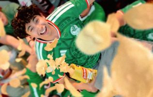 Lanzan papas alusivas a países anfitriones de Copa de Mundo
