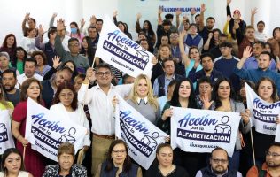 Lanzan programa de alfabetización con apoyo del INEA en Huixquilucan