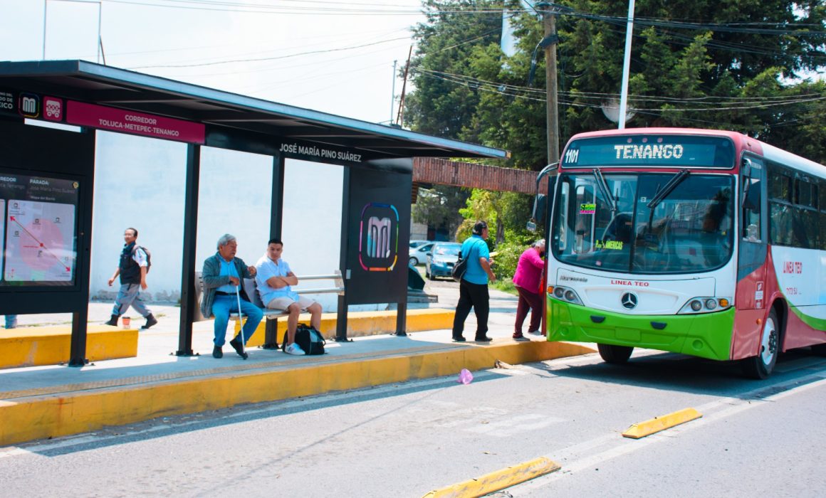 Moderniza Edomex corredor Toluca-Metepec-Tenango con nuevos parabuses