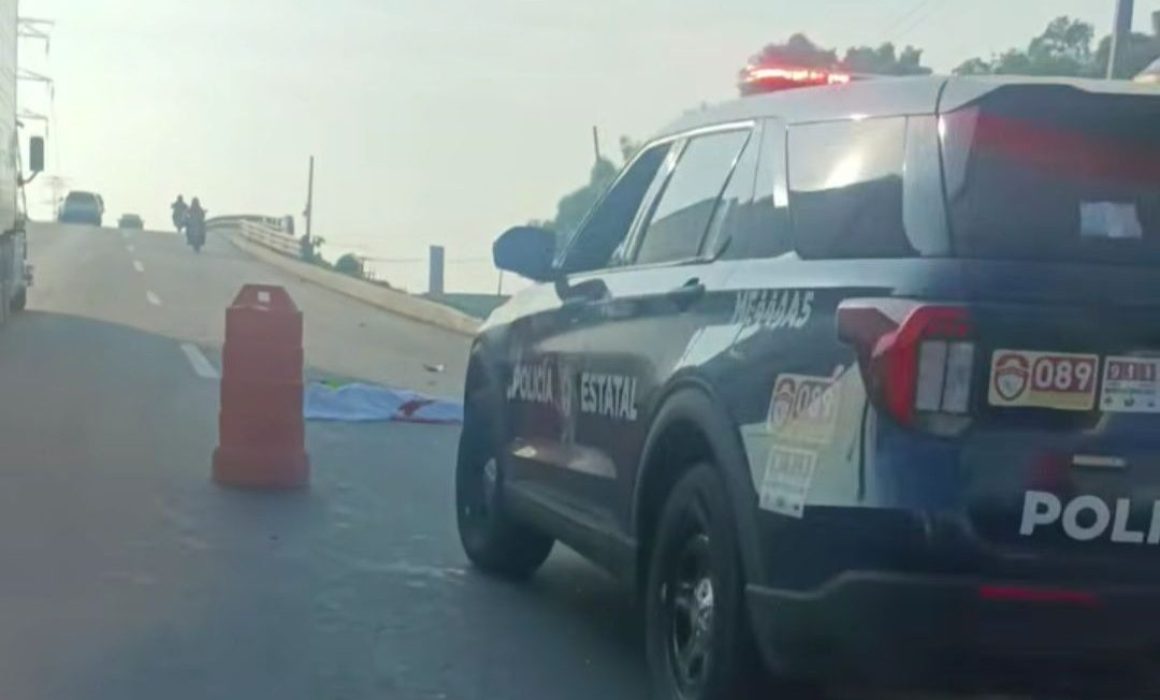 Muere motociclista aplastado por un tráiler en la Texcoco-Lechería