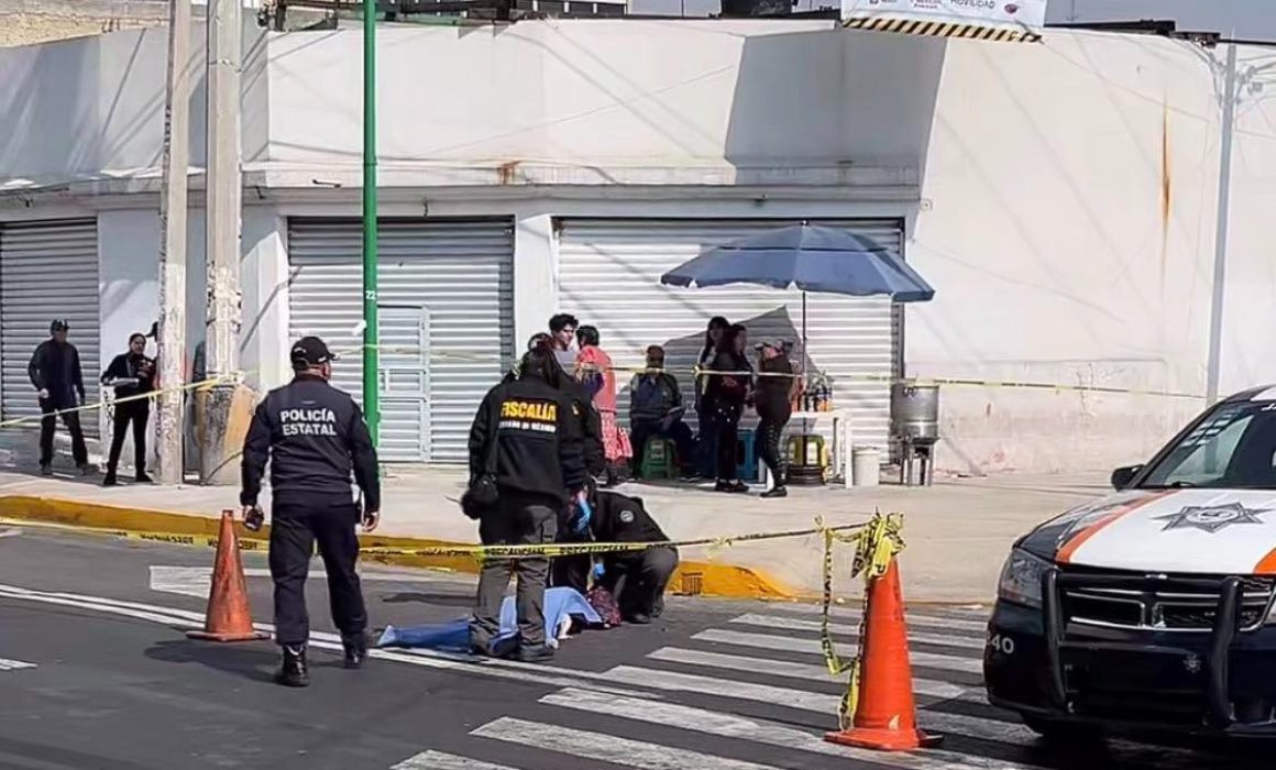 Muere mujer arrollada por autobús en peligroso cruce de Toluca