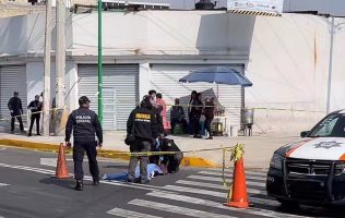 Muere mujer arrollada por autobús en peligroso cruce de Toluca