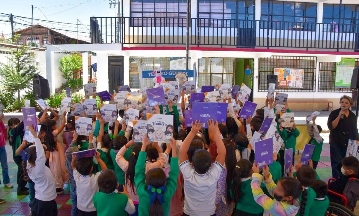 Participan más de 138 mil estudiantes en red cívica del IEEM
