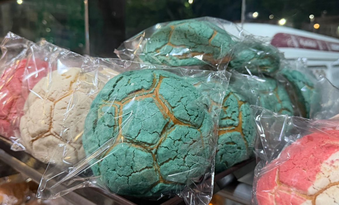Preparan panaderías del Edomex conchas temáticas rumbo al Mundial 2026