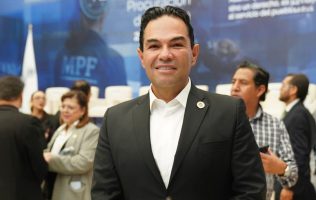 Propone Enrique Vargas frenar intereses abusivos bancarios