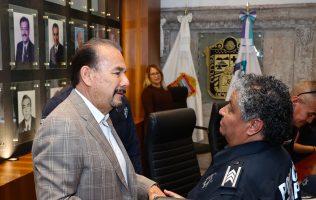 Reconoce Atizapán a seis policías tras más de 30 años de servicio