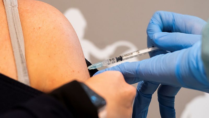 Reconoce Pfizer avance de México en cobertura de vacunación