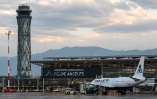 Registran retrasos en operaciones aéreas del AIFA en Zumpango