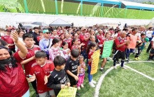 Renueva municipio de Tlalnepantla deportivo en Lázaro Cárdenas