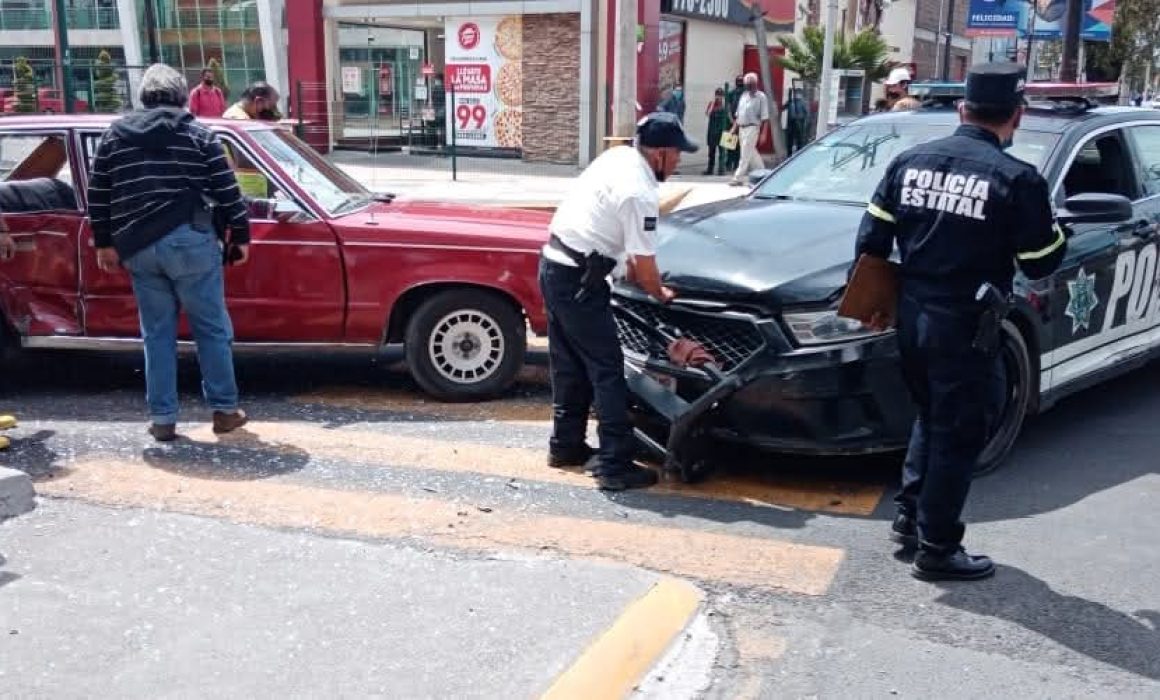 Reportan detonaciones y caos cerca de Plaza Las Américas en Metepec