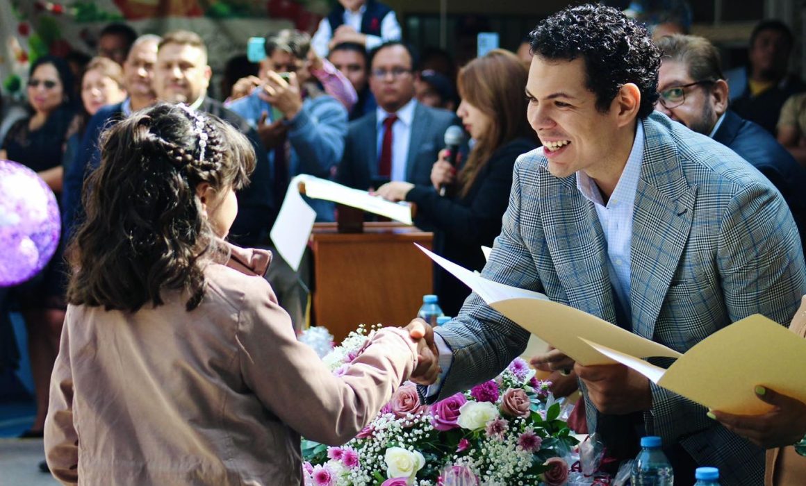 Resalta Paco Mercado vocación docente como motor de cambio en Edomex