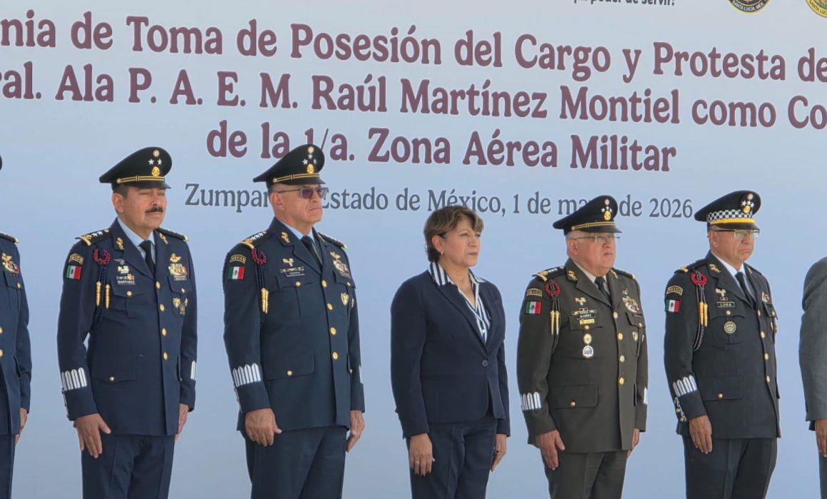 Toma protesta nuevo comandante aéreo en Santa Lucía
