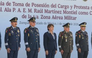 Toma protesta nuevo comandante aéreo en Santa Lucía