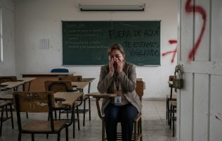 Viven docentes de Edomex bajo asedio; son epicentro de ataques al país