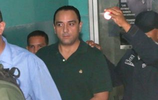 Abandona prisión Roberto Borge; seguirá preso desde su casa