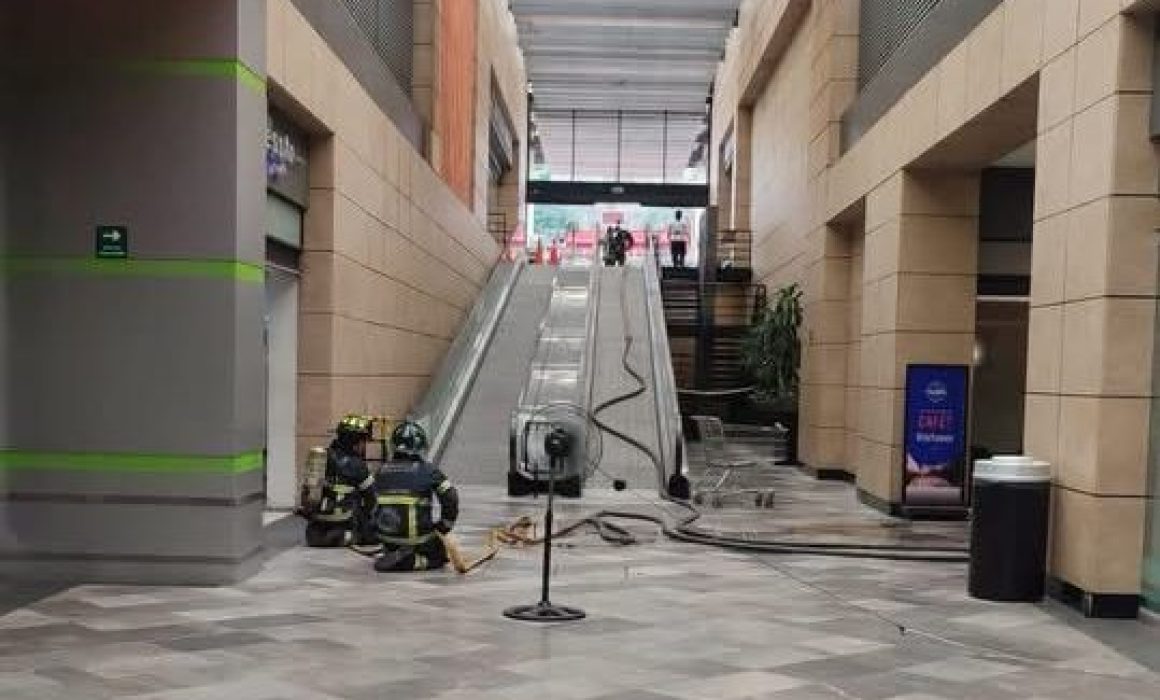 Activan protocolo por fuga química y evacúan locales en Valle Dorado