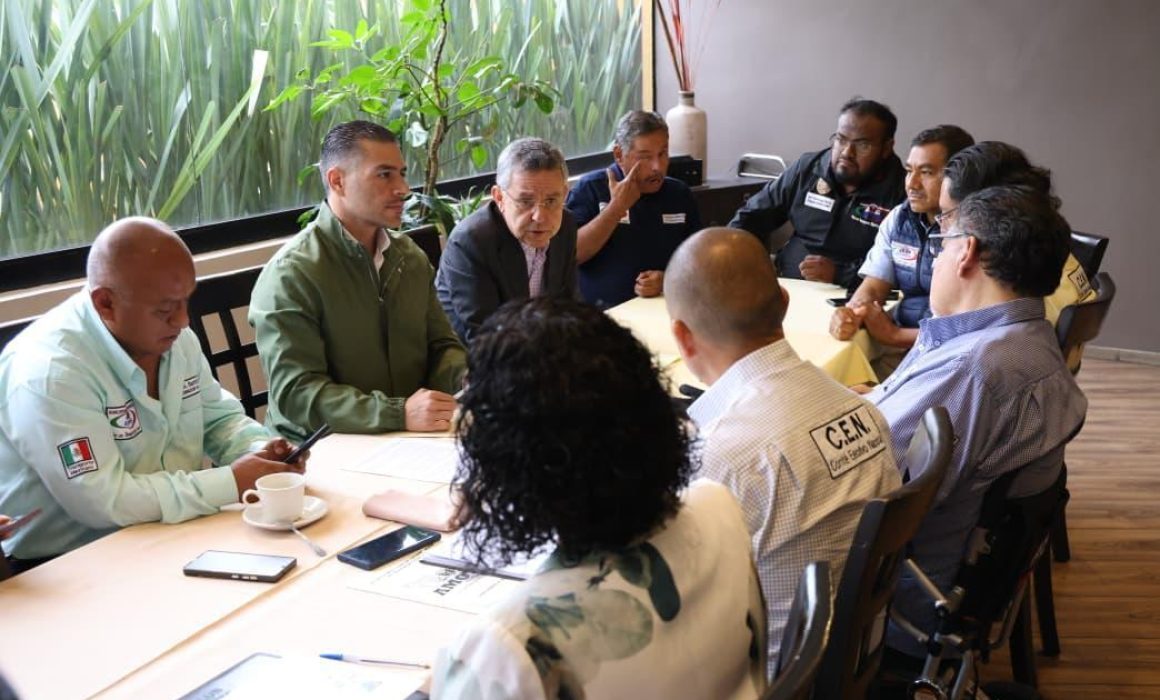 Acuerdan transportistas y Gobierno ruta para atender demandas