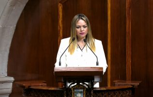 Apuesta Jennifer González por juventud de Edomex en Parlamento Juvenil