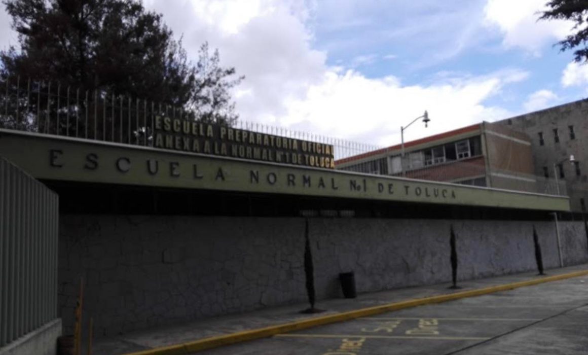Arrestan a profesor por presunto abuso sexual en Normal No. de Toluca