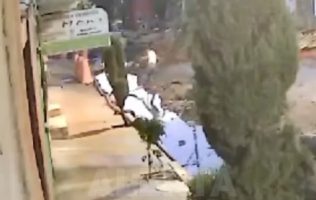 Cae Joven a excavación en obras hidráulicas de La Paz