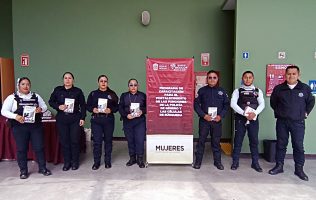 Capacitan a policías de Chimalhuacán en género y búsqueda