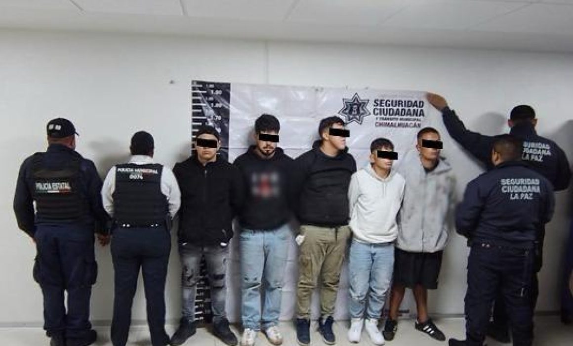 Capturan a 5 presuntos ladrones tras persecución en La Paz
