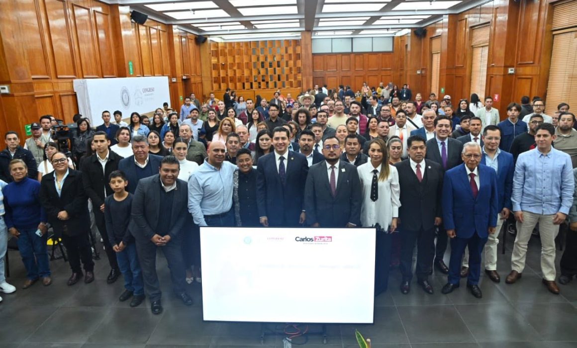 Con ventaja y tiempo a favor, crece Carlos Zurita rumbo a Ixtapaluca 2027