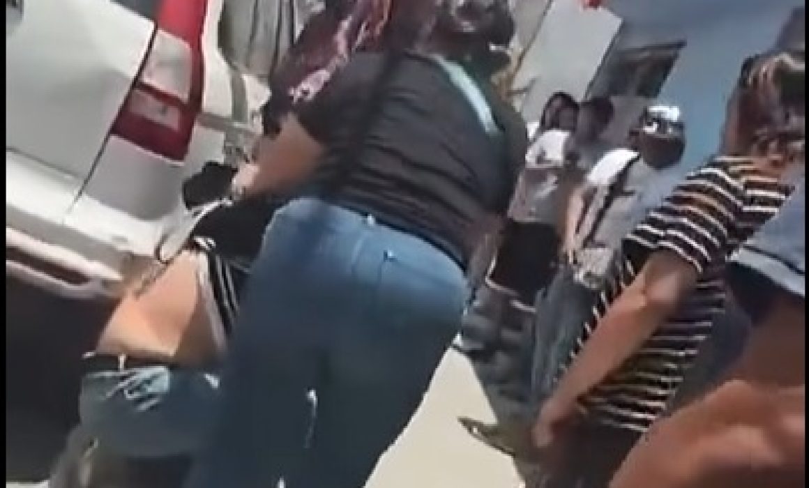 Castiga madre a cinturonazos a su hijo por ladrón en Nezahualcóyotl
