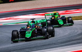 Debuta Ricardo Escotto en la Fórmula 3 en Barcelona