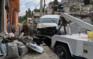 Deja al menos 3 lesionados choque de combi en Naucalpan
