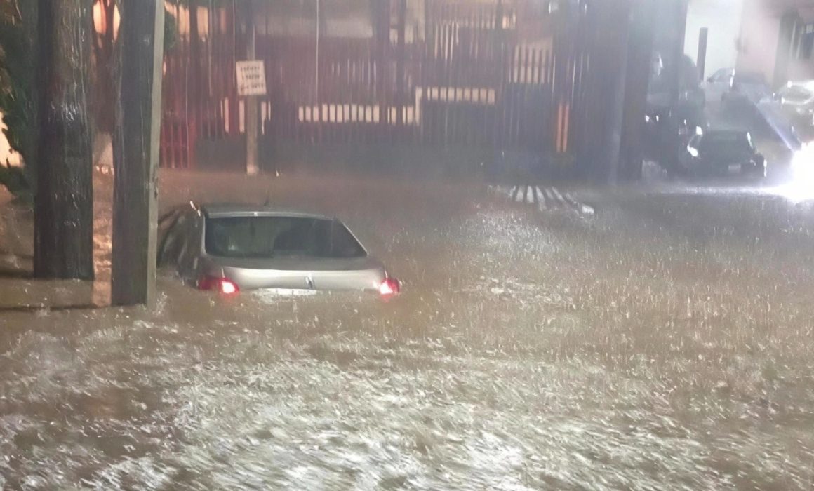 Deja desbordamiento del río La Coyotera 1 fallecido en Huixquilucan